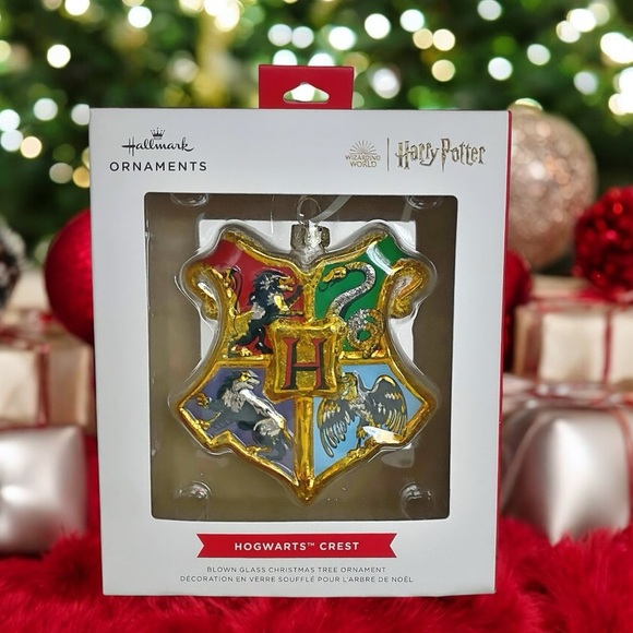 Hallmark Harry Potter Hogwarts Crest Glass Christmas Ornament NIB - Picture 1 of 6